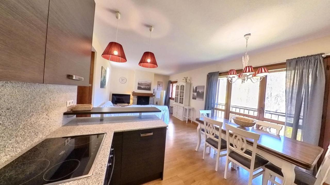 Villa R'Arco - Tucasaenlospirineos Escarrilla Eksteriør bilde